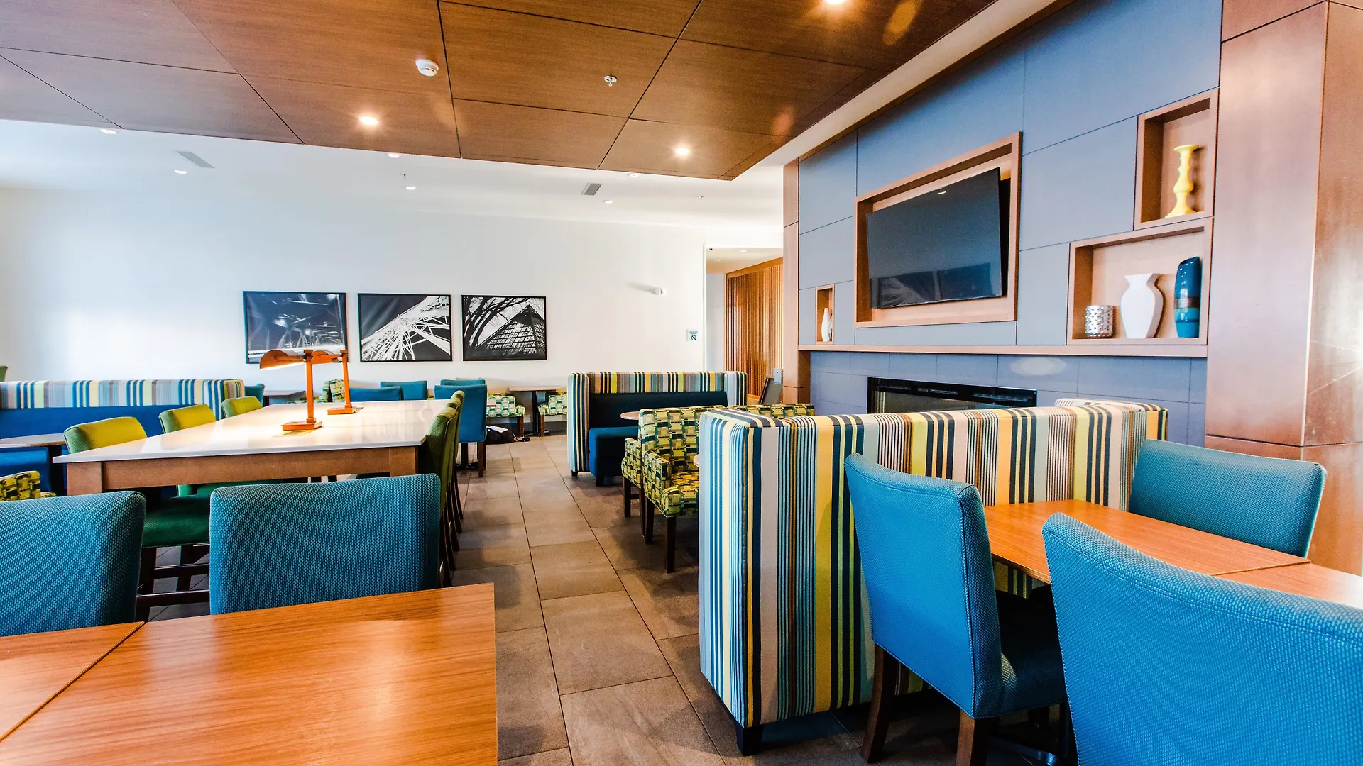 Holiday Inn Express & Suites - West Edmonton-Mall Area By Ihg 3*, Edmonton Canada