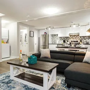 Modern Executive I Complimentary Netflix & Parking! Edmonton