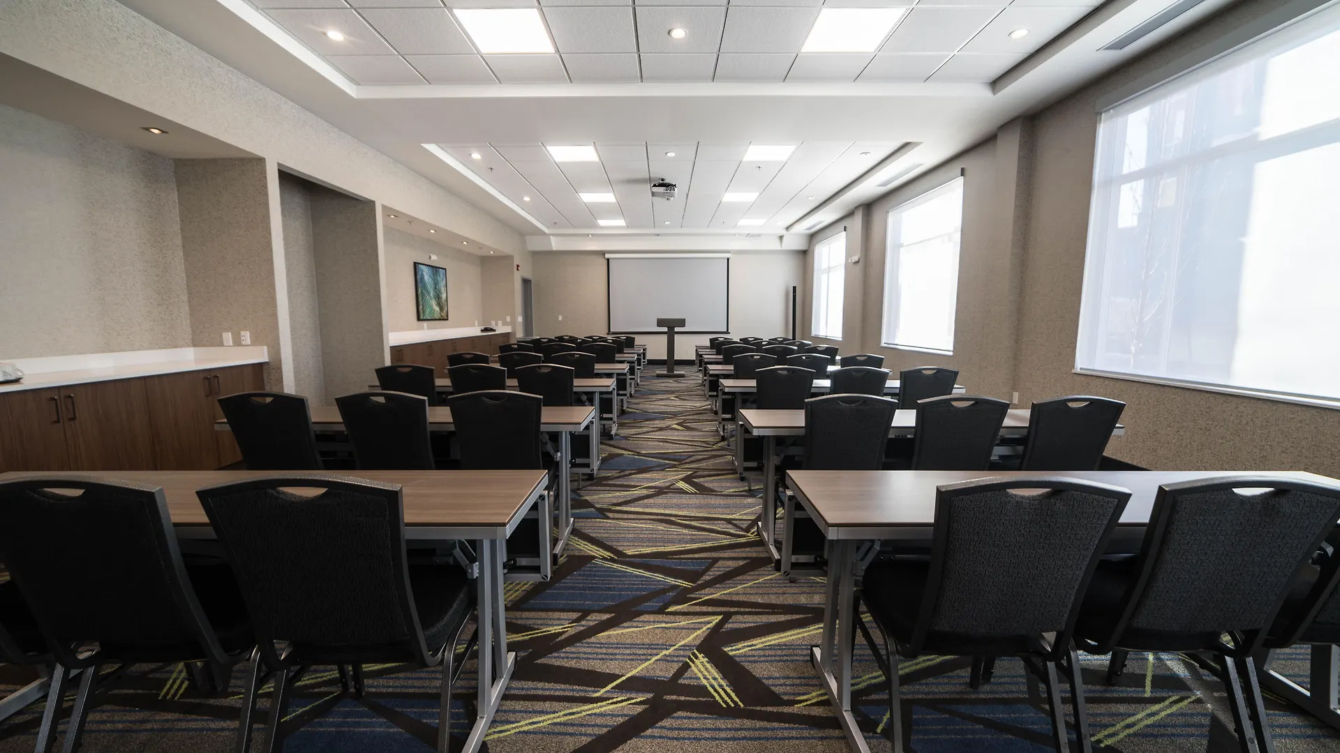 Hotel Holiday Inn Express & Suites - West Edmonton-Mall Area By Ihg
