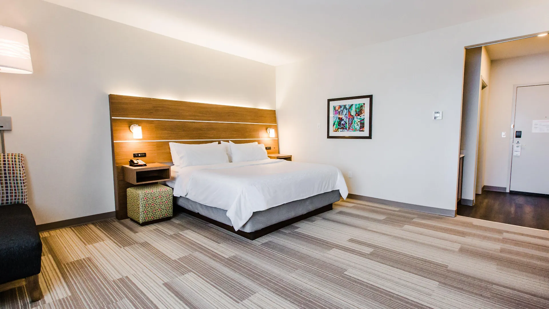Holiday Inn Express & Suites - West Edmonton-Mall Area By Ihg 3*, Edmonton