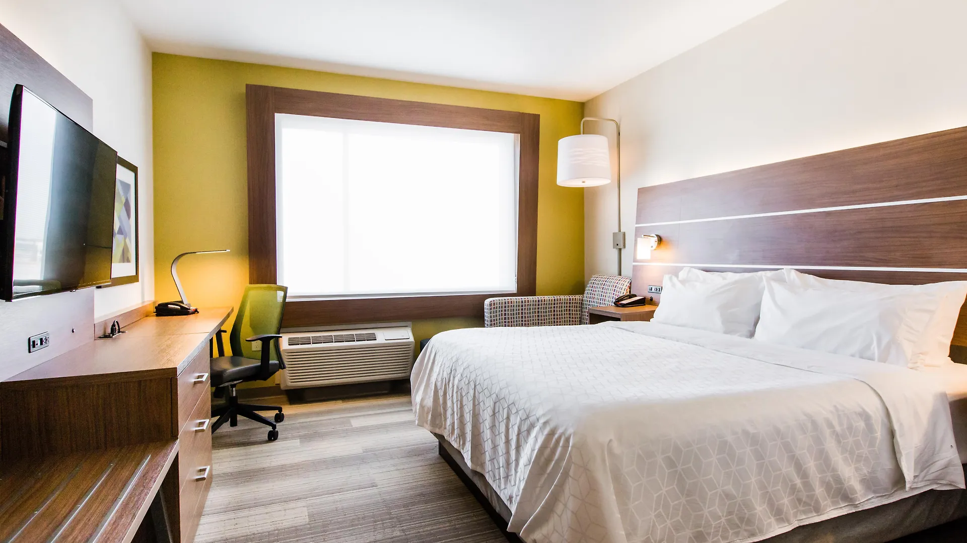 Holiday Inn Express & Suites - West Edmonton-Mall Area By Ihg Edmonton