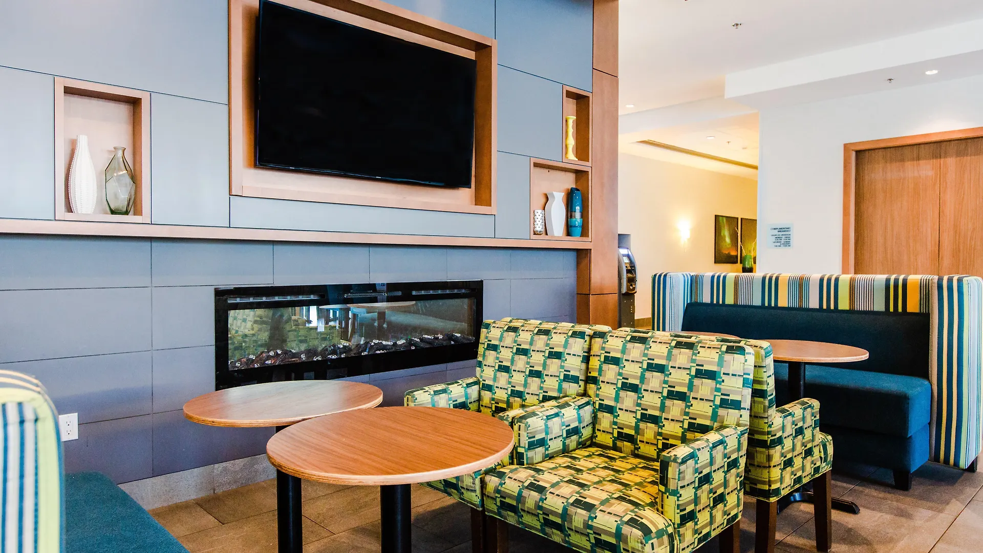 Holiday Inn Express & Suites - West Edmonton-Mall Area By Ihg 3*, Edmonton