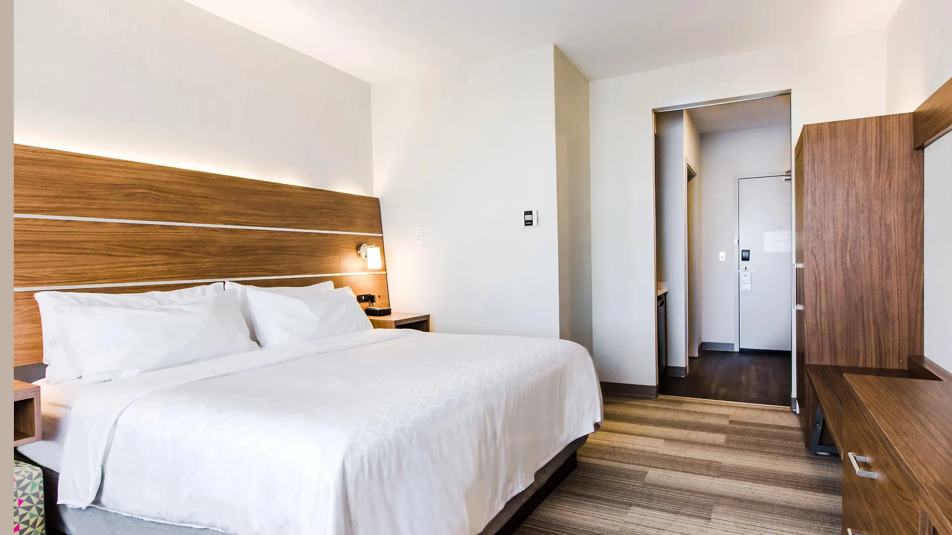 Holiday Inn Express & Suites - West Edmonton-Mall Area By Ihg Hotel